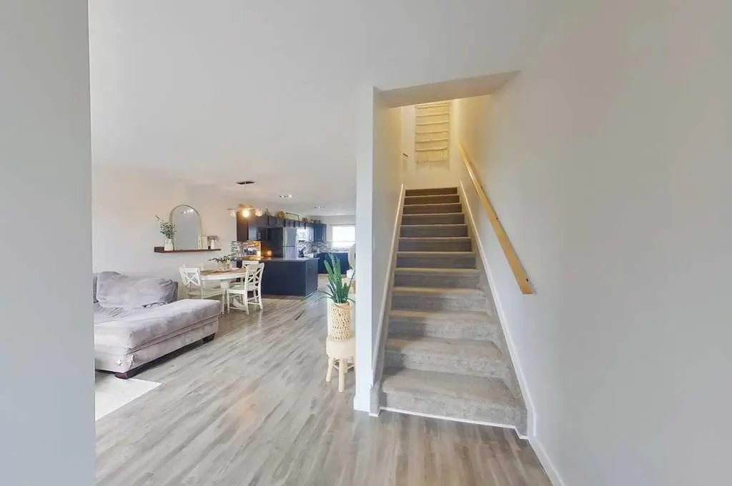 345 17 Street E Brooks AB T1R 1R3
