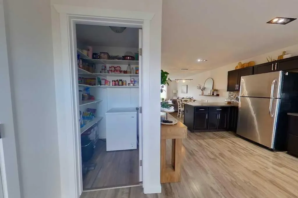 345 17 Street E Brooks AB T1R 1R3