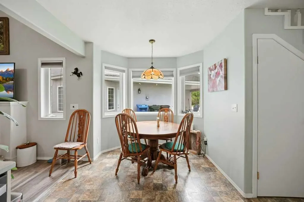 223B 3 Street SW Sundre AB T0M 1X0