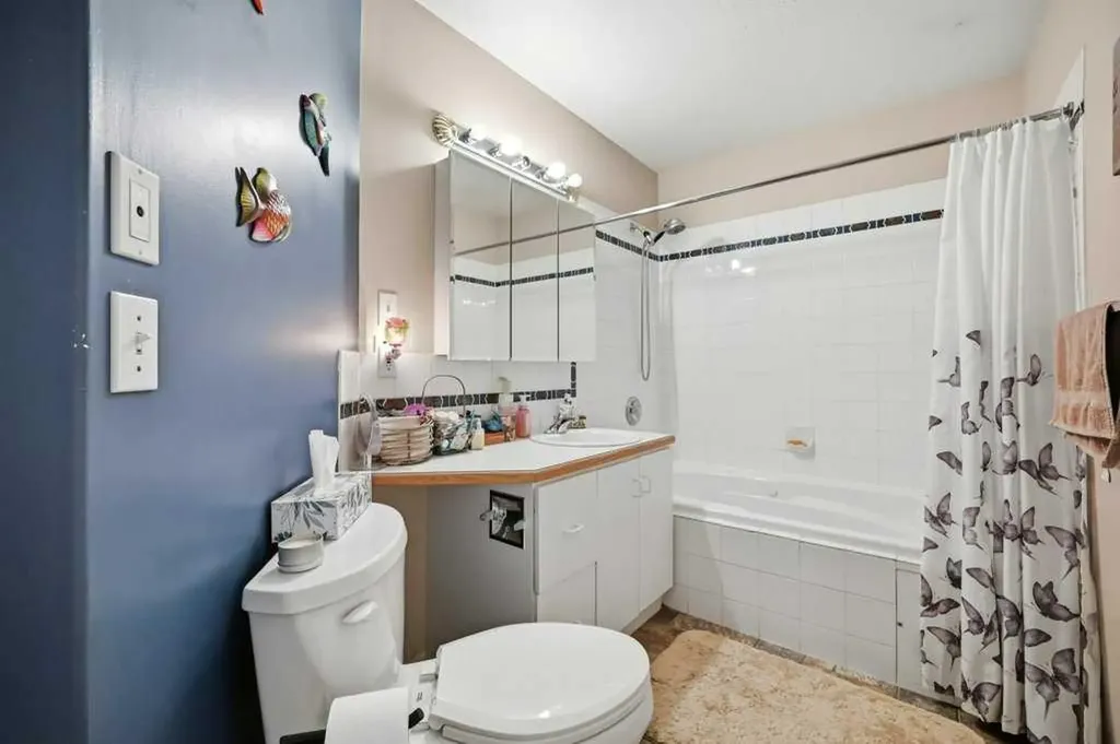 223B 3 Street SW Sundre AB T0M 1X0