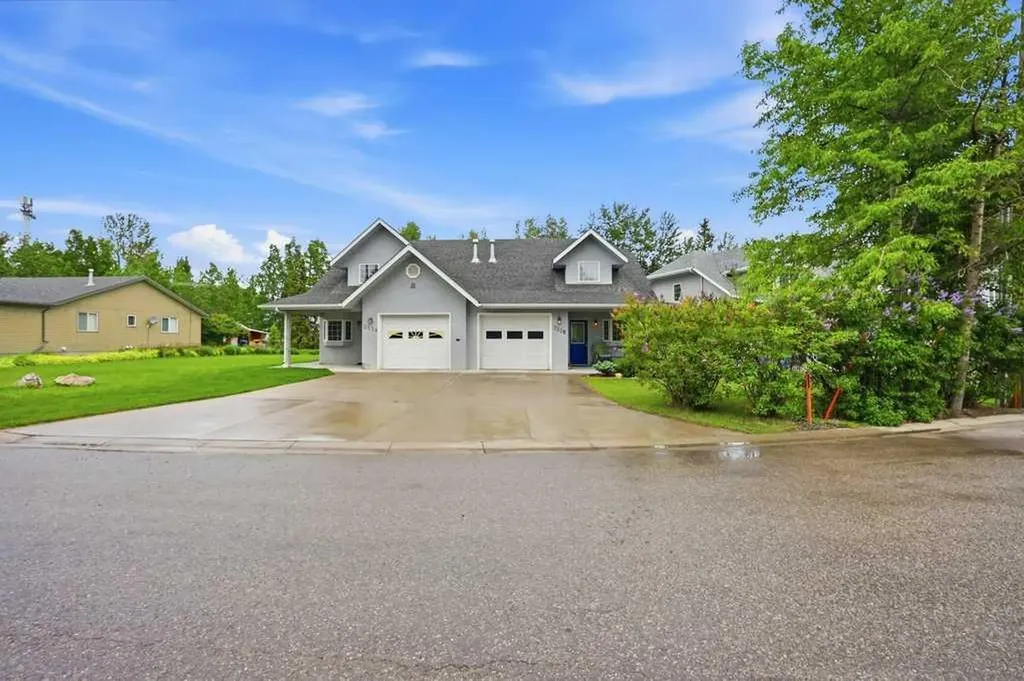 223B 3 Street SW Sundre AB T0M 1X0
