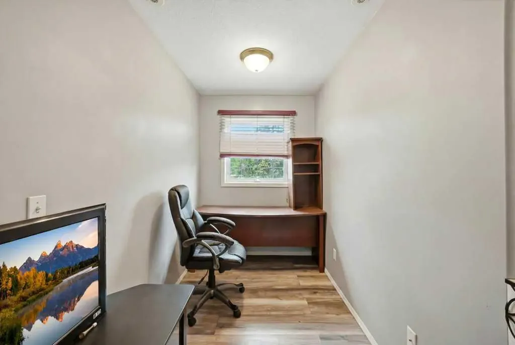 223B 3 Street SW Sundre AB T0M 1X0