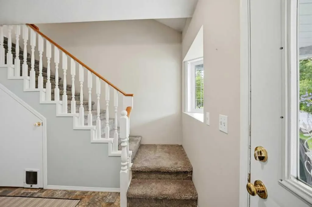 223B 3 Street SW Sundre AB T0M 1X0