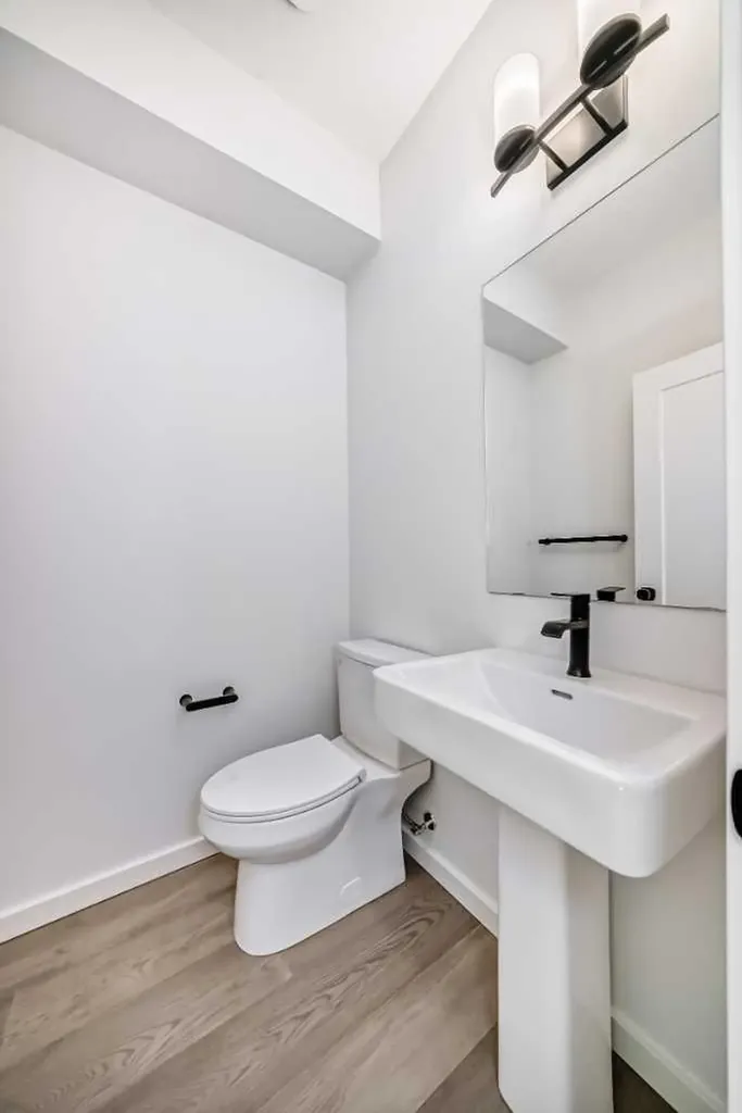 48 Creekside Path SW Calgary AB T2X 5W1
