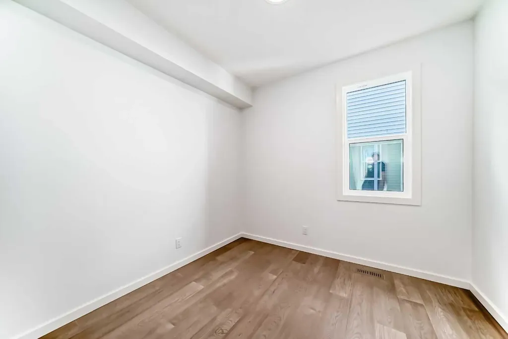 48 Creekside Path SW Calgary AB T2X 5W1