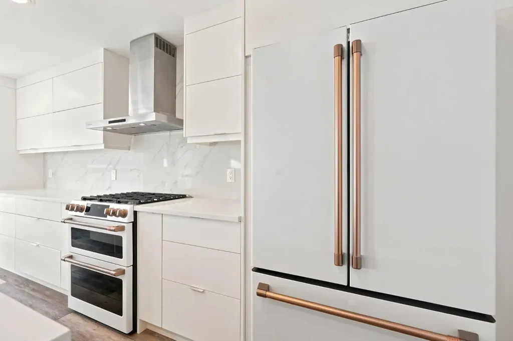 55 New Brighton Drive SE Calgary AB T2Z 4B2