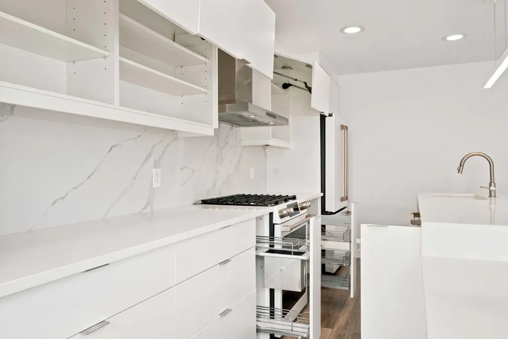 55 New Brighton Drive SE Calgary AB T2Z 4B2