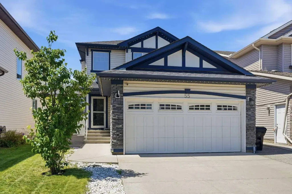 55 New Brighton Drive SE Calgary AB T2Z 4B2