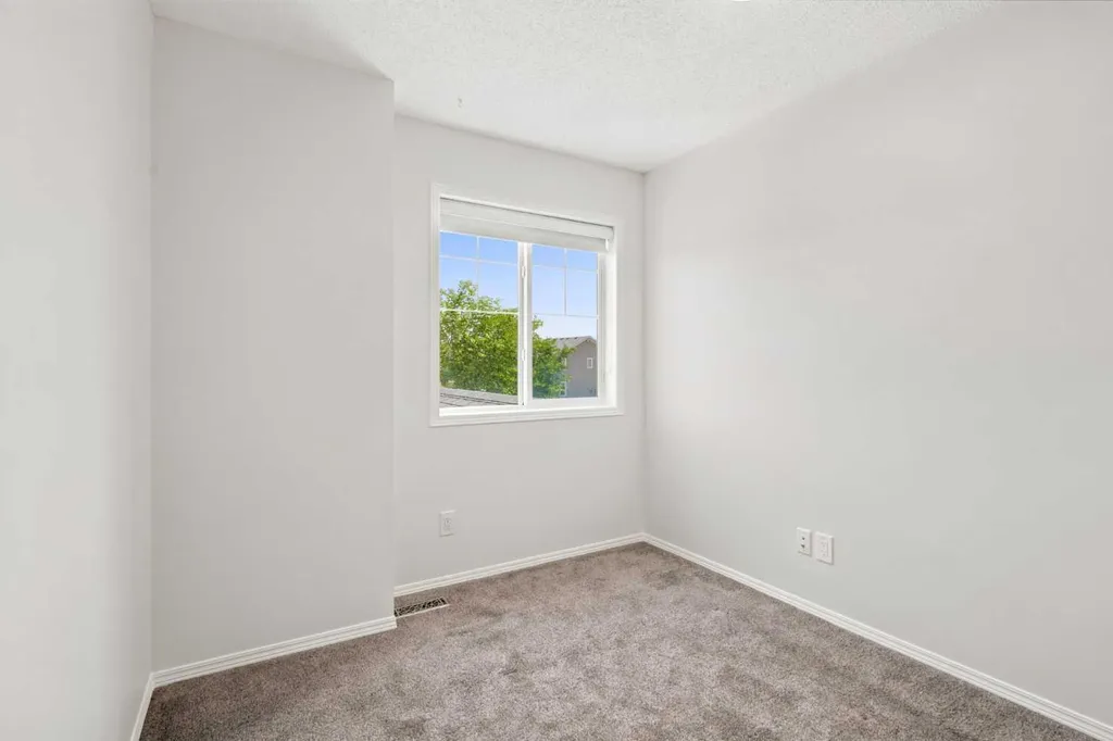 55 New Brighton Drive SE Calgary AB T2Z 4B2