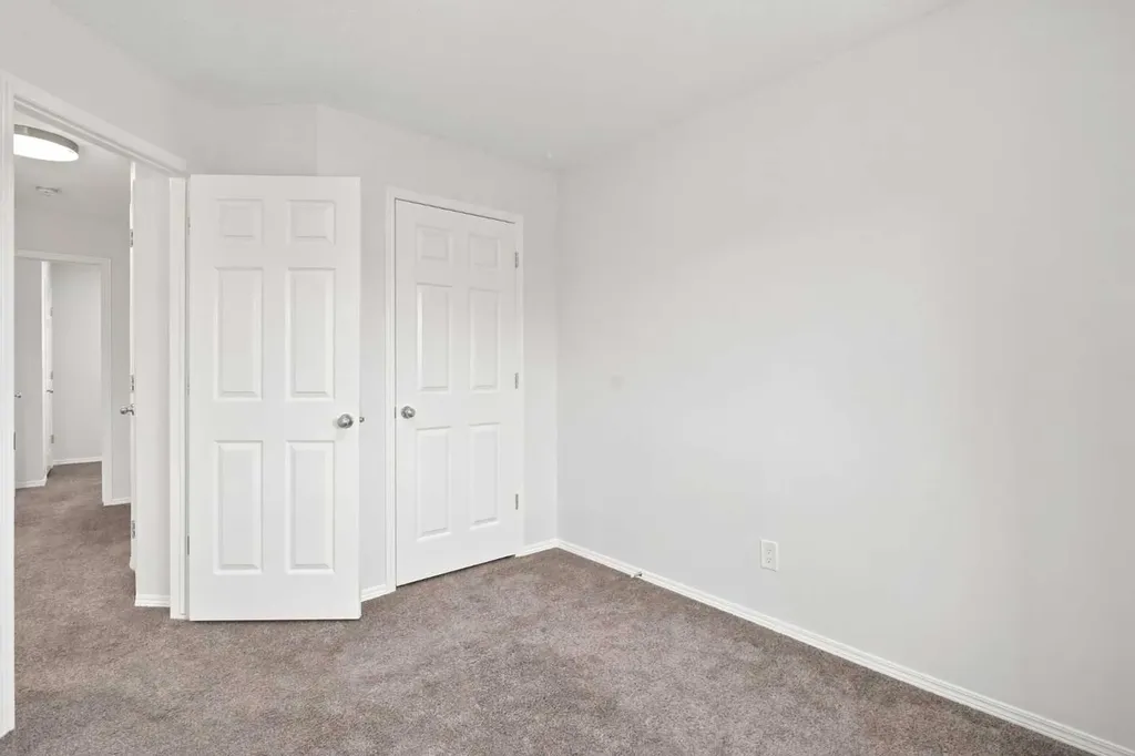 55 New Brighton Drive SE Calgary AB T2Z 4B2