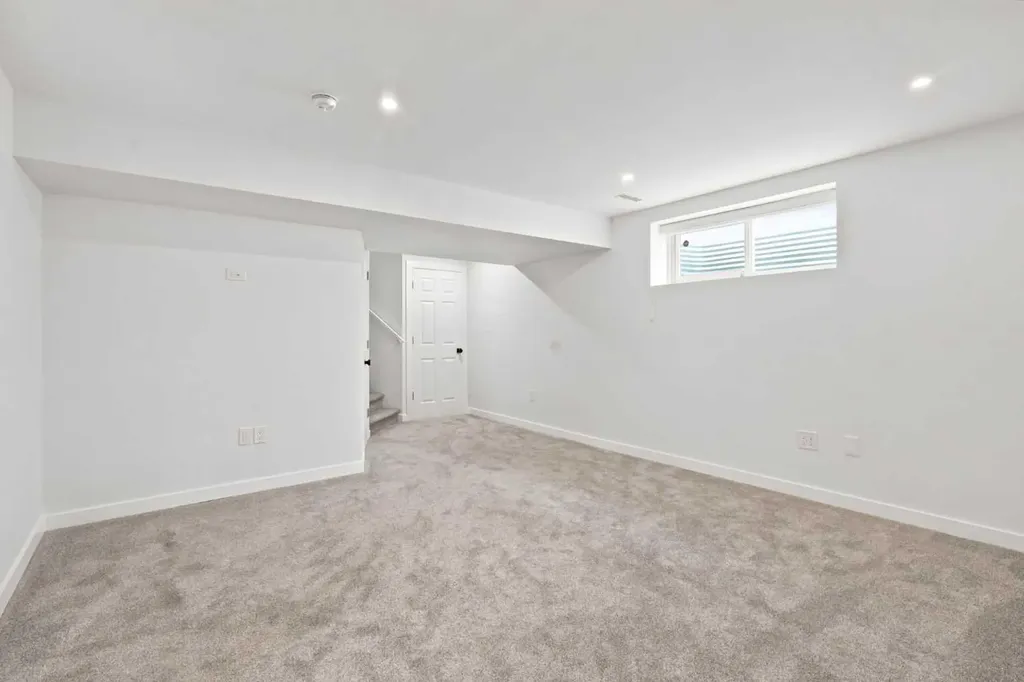 55 New Brighton Drive SE Calgary AB T2Z 4B2