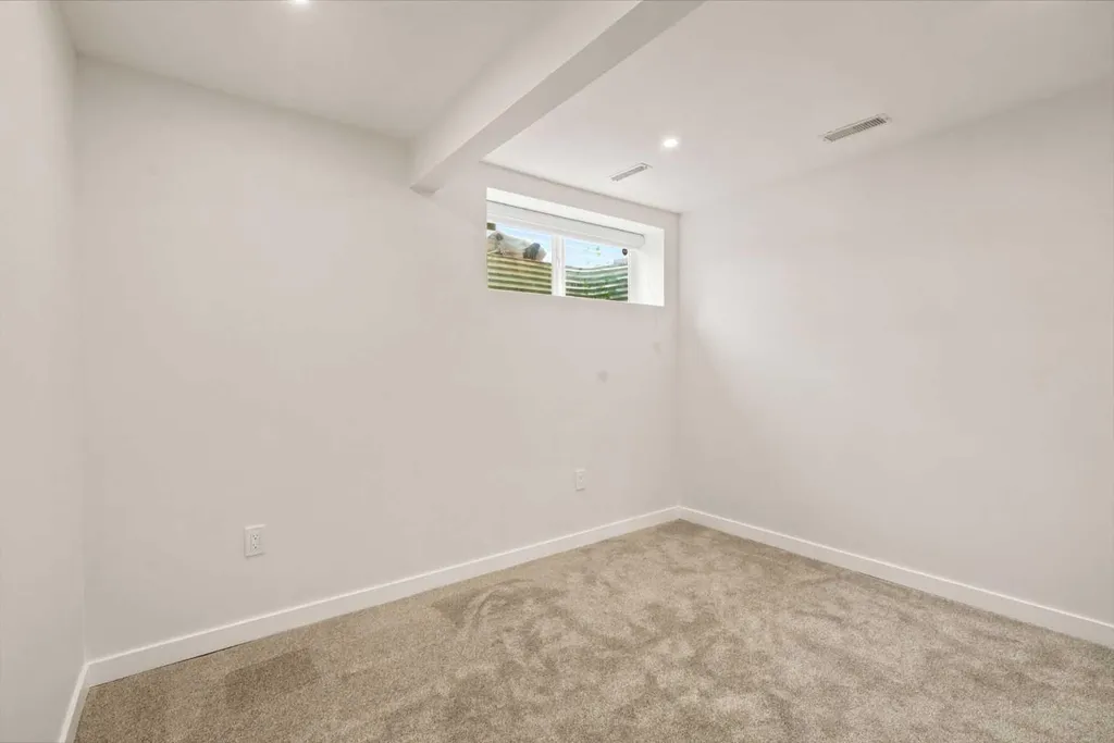 55 New Brighton Drive SE Calgary AB T2Z 4B2