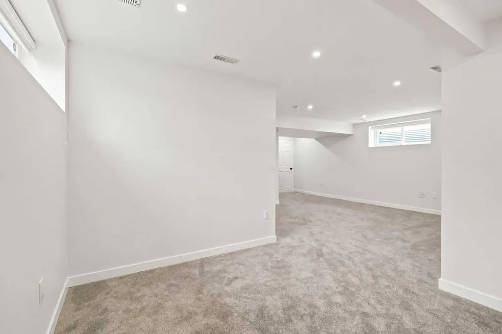 55 New Brighton Drive SE Calgary AB T2Z 4B2
