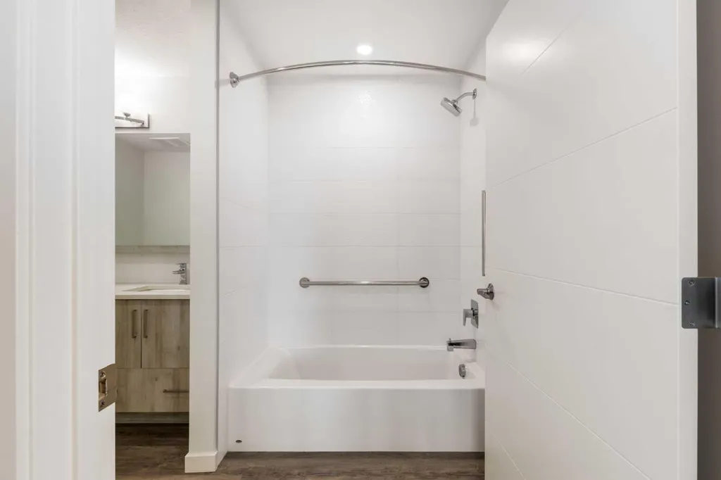 24 Mahogany Path SE Calgary AB T3M 3H6