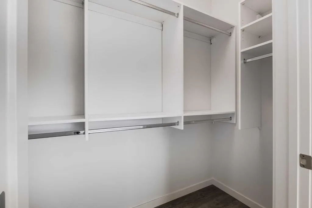 24 Mahogany Path SE Calgary AB T3M 3H6