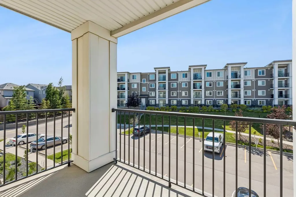 450 Sage Valley Drive NW Calgary AB T3R 0V5