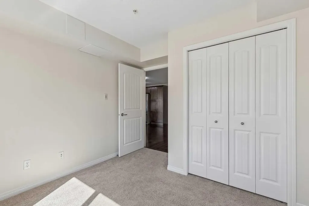 450 Sage Valley Drive NW Calgary AB T3R 0V5