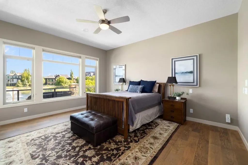 2 Heaver Gate Heritage Pointe AB T1S 4K1
