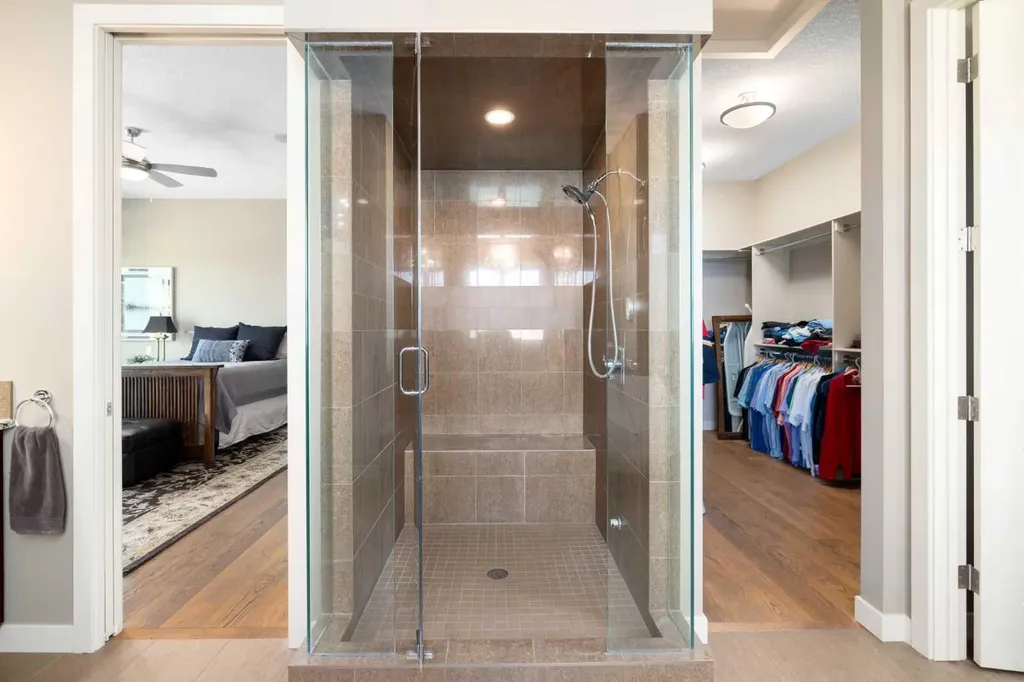 2 Heaver Gate Heritage Pointe AB T1S 4K1