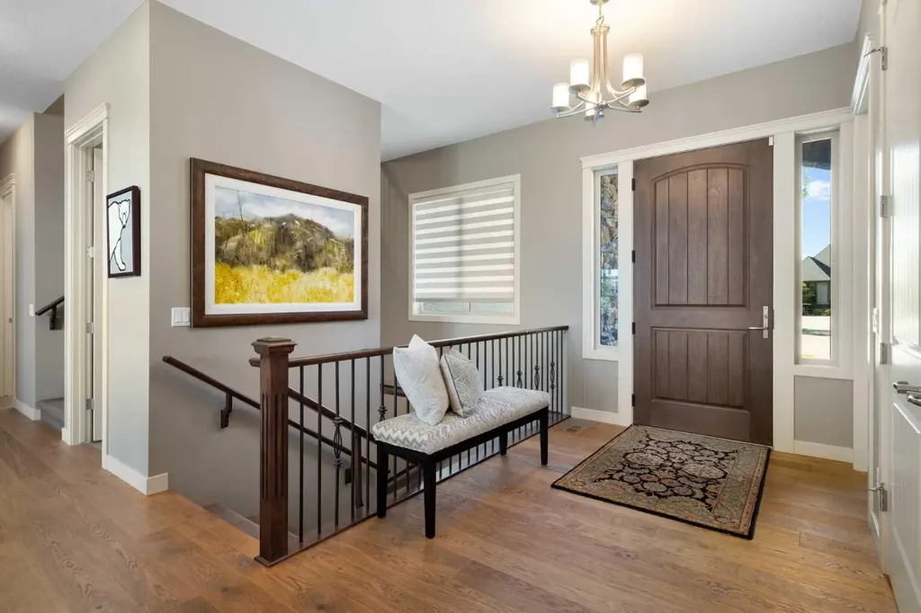 2 Heaver Gate Heritage Pointe AB T1S 4K1