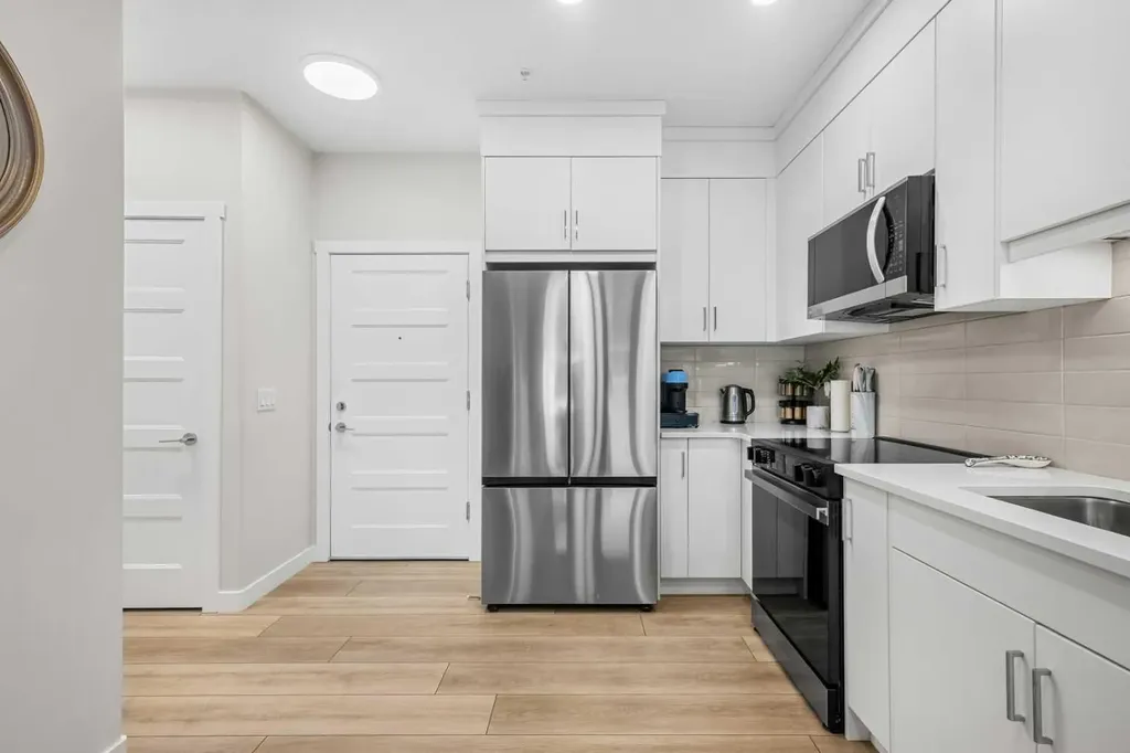 125 Wolf Hollow Crescent SE Calgary AB T2X 5W9