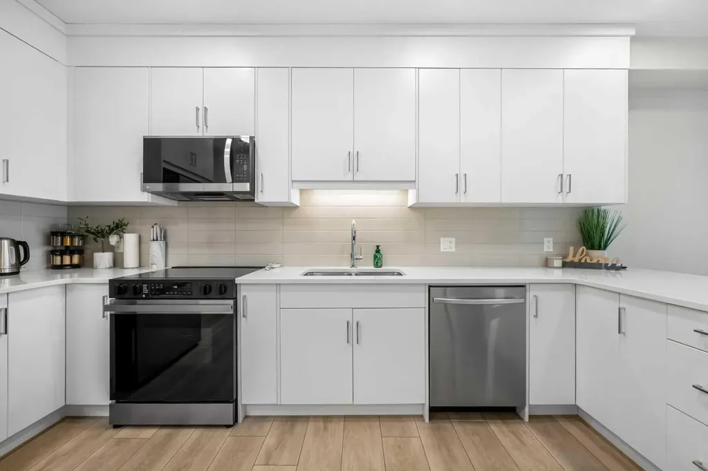 125 Wolf Hollow Crescent SE Calgary AB T2X 5W9