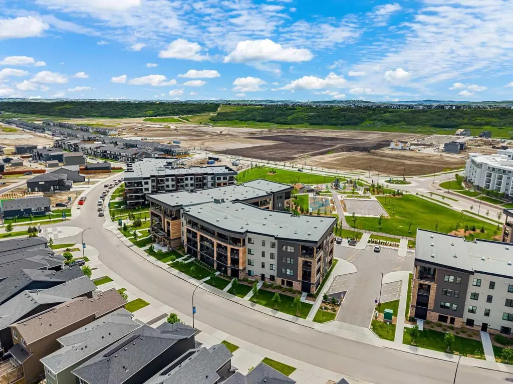 125 Wolf Hollow Crescent SE Calgary AB T2X 5W9