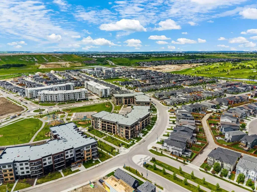 125 Wolf Hollow Crescent SE Calgary AB T2X 5W9