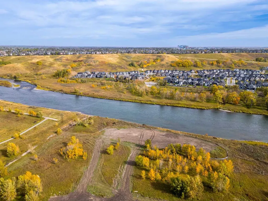 125 Wolf Hollow Crescent SE Calgary AB T2X 5W9