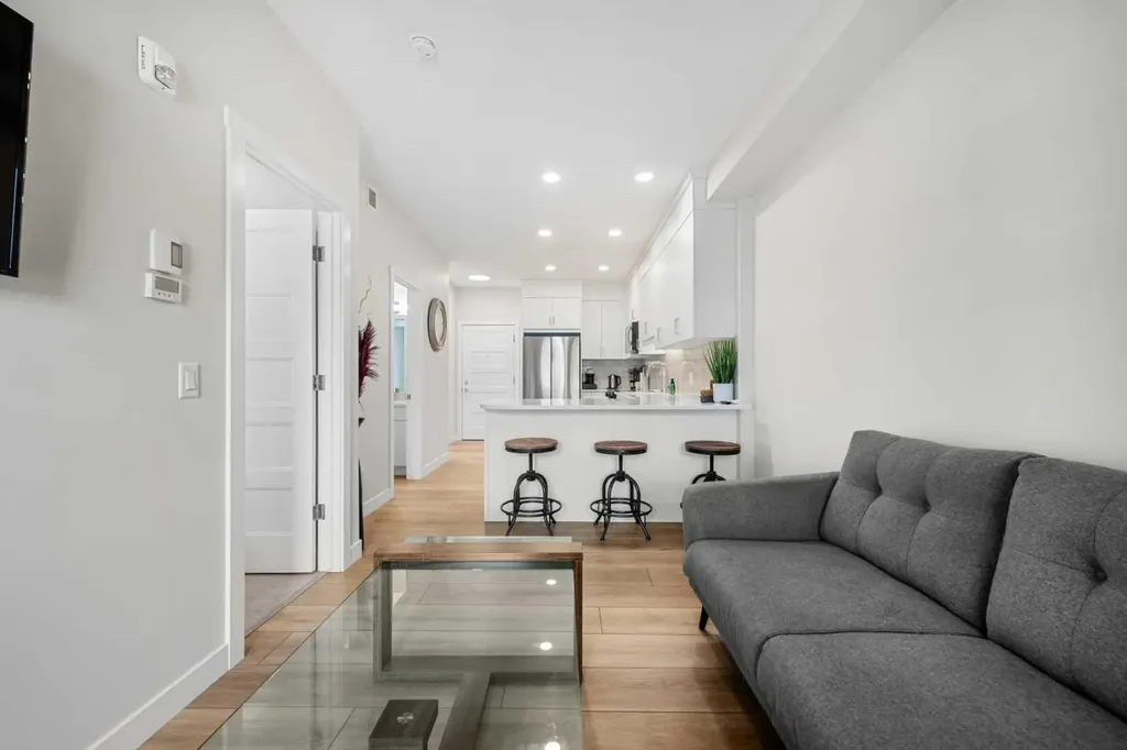 125 Wolf Hollow Crescent SE Calgary AB T2X 5W9