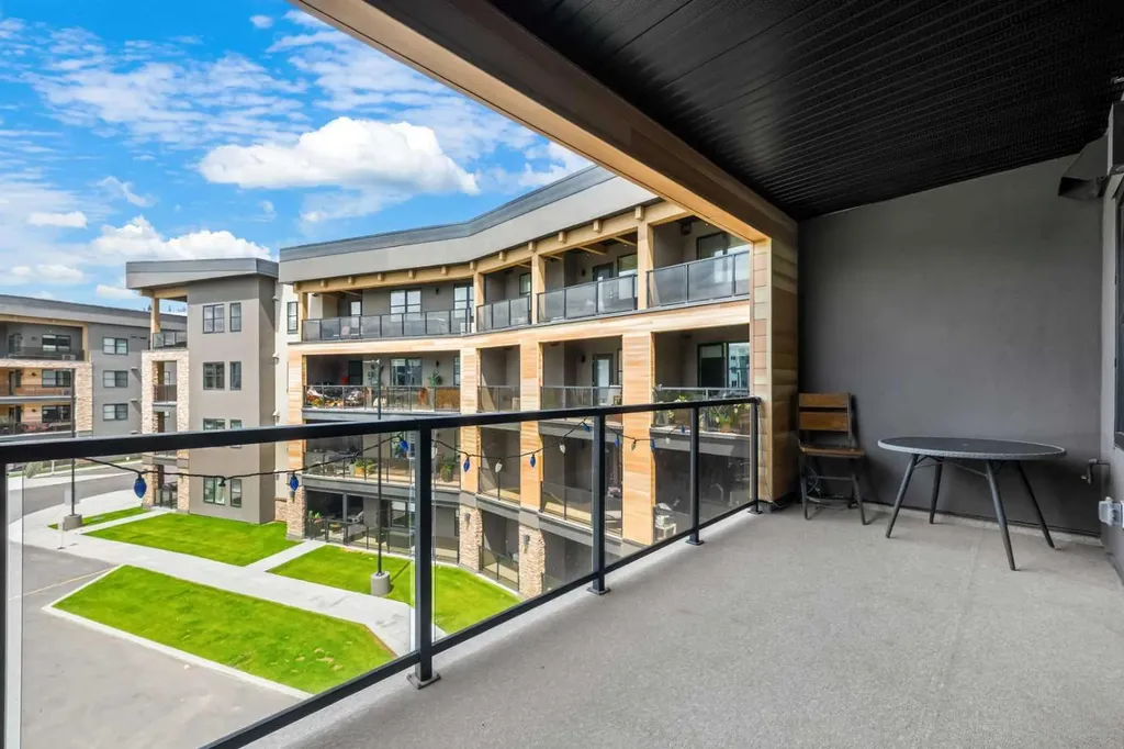 125 Wolf Hollow Crescent SE Calgary AB T2X 5W9