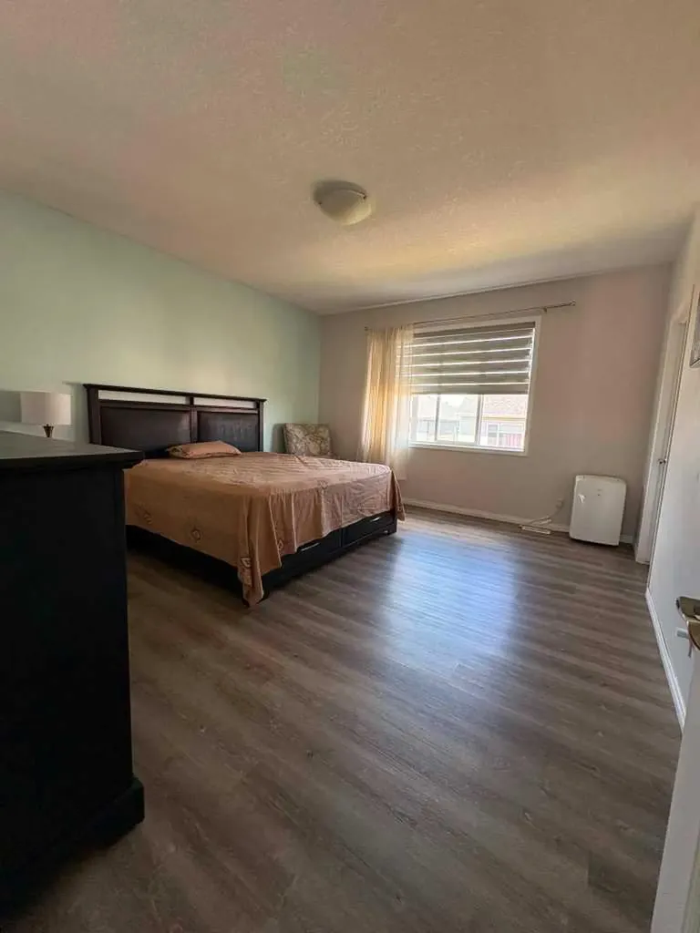 46 Cityside Gardens NE Calgary AB T3N 1J2