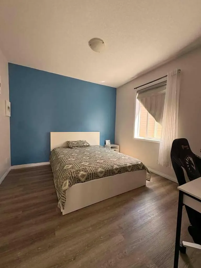 46 Cityside Gardens NE Calgary AB T3N 1J2