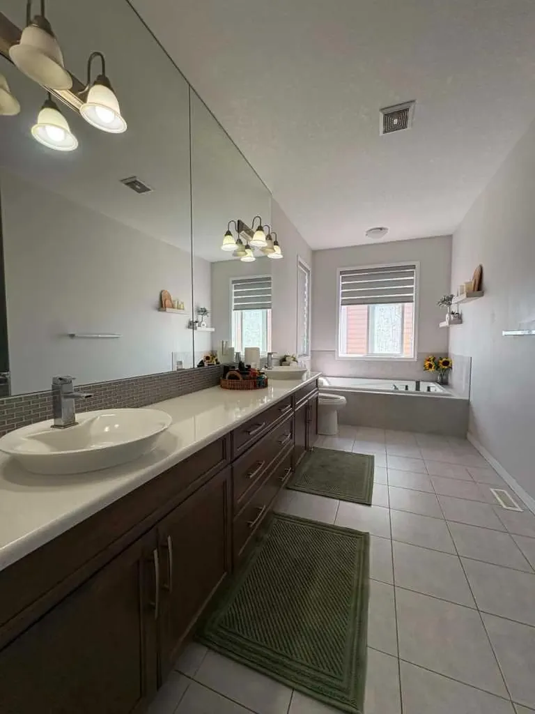 46 Cityside Gardens NE Calgary AB T3N 1J2