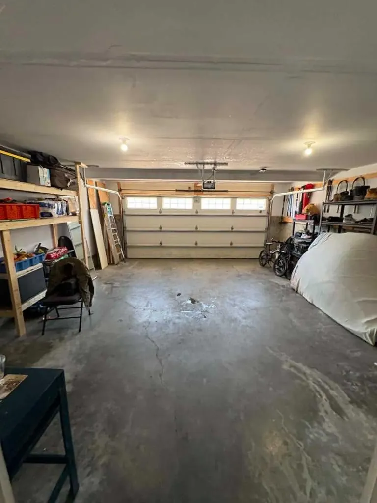 46 Cityside Gardens NE Calgary AB T3N 1J2