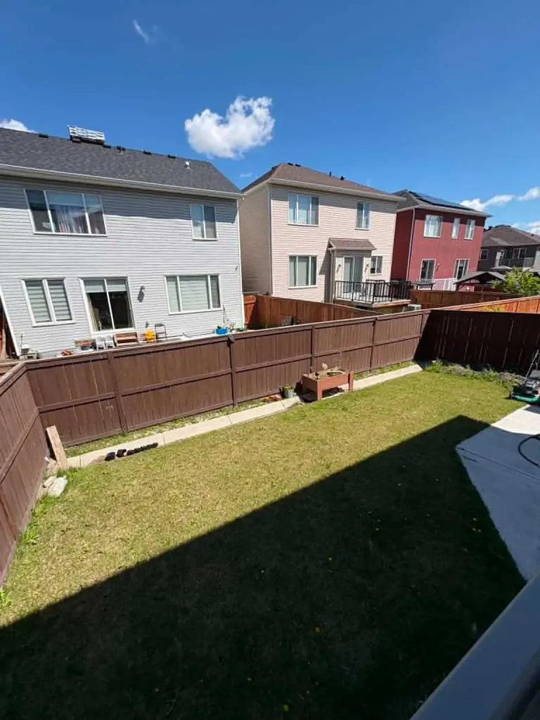 46 Cityside Gardens NE Calgary AB T3N 1J2