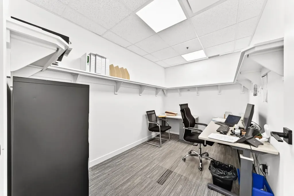 634 6 Avenue SW Calgary AB T2P2Y5