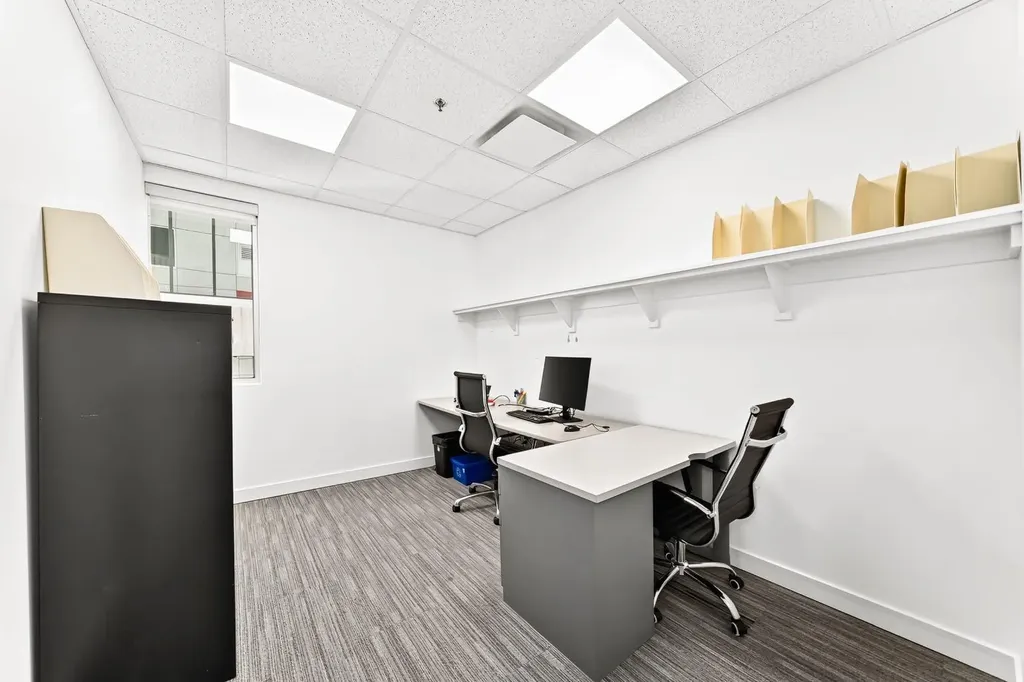 634 6 Avenue SW Calgary AB T2P2Y5
