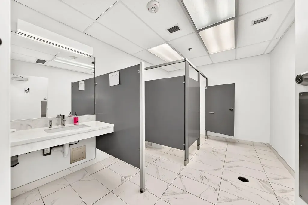 634 6 Avenue SW Calgary AB T2P2Y5