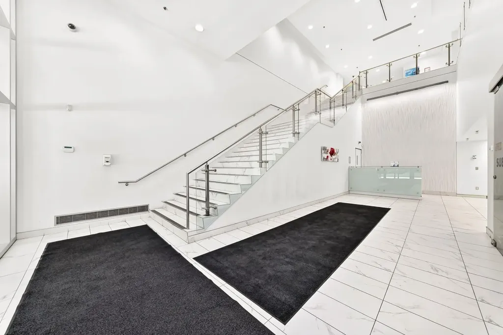634 6 Avenue SW Calgary AB T2P2Y5