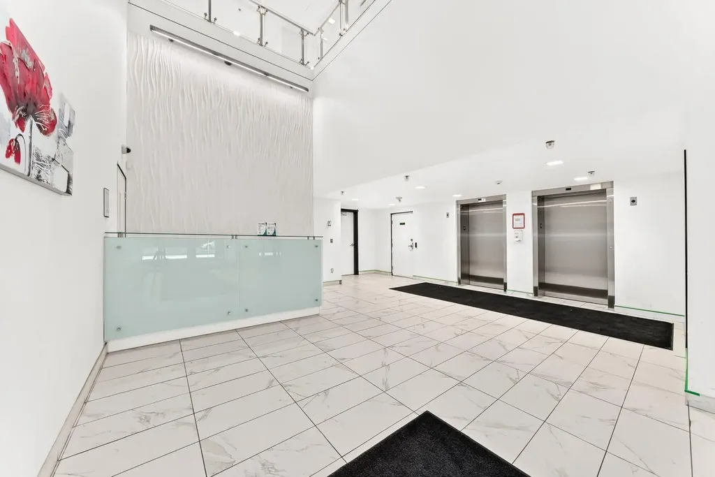 634 6 Avenue SW Calgary AB T2P2Y5