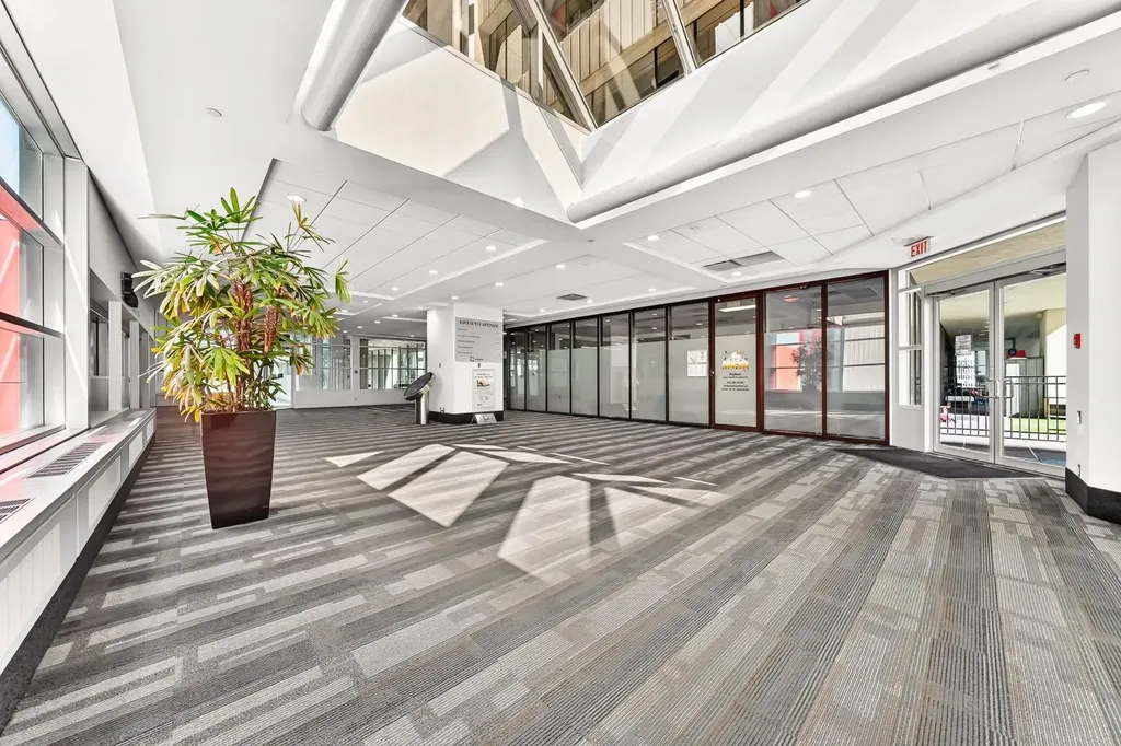 634 6 Avenue SW Calgary AB T2P2Y5