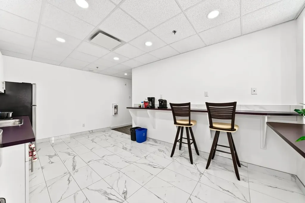 634 6 Avenue SW Calgary AB T2P2Y5