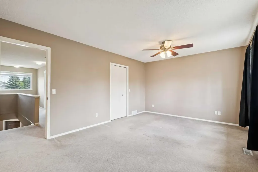 36 Valley Stream Close NW Calgary AB T3B 5V7