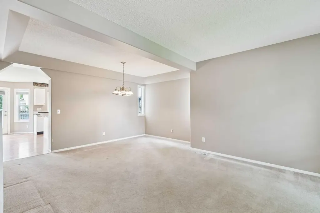 36 Valley Stream Close NW Calgary AB T3B 5V7