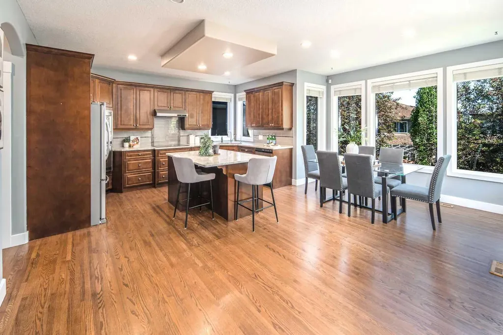 99 Evergreen Square SW Calgary AB T2Y 4W3