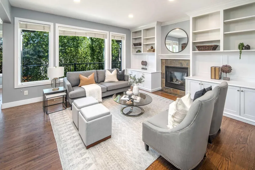 99 Evergreen Square SW Calgary AB T2Y 4W3
