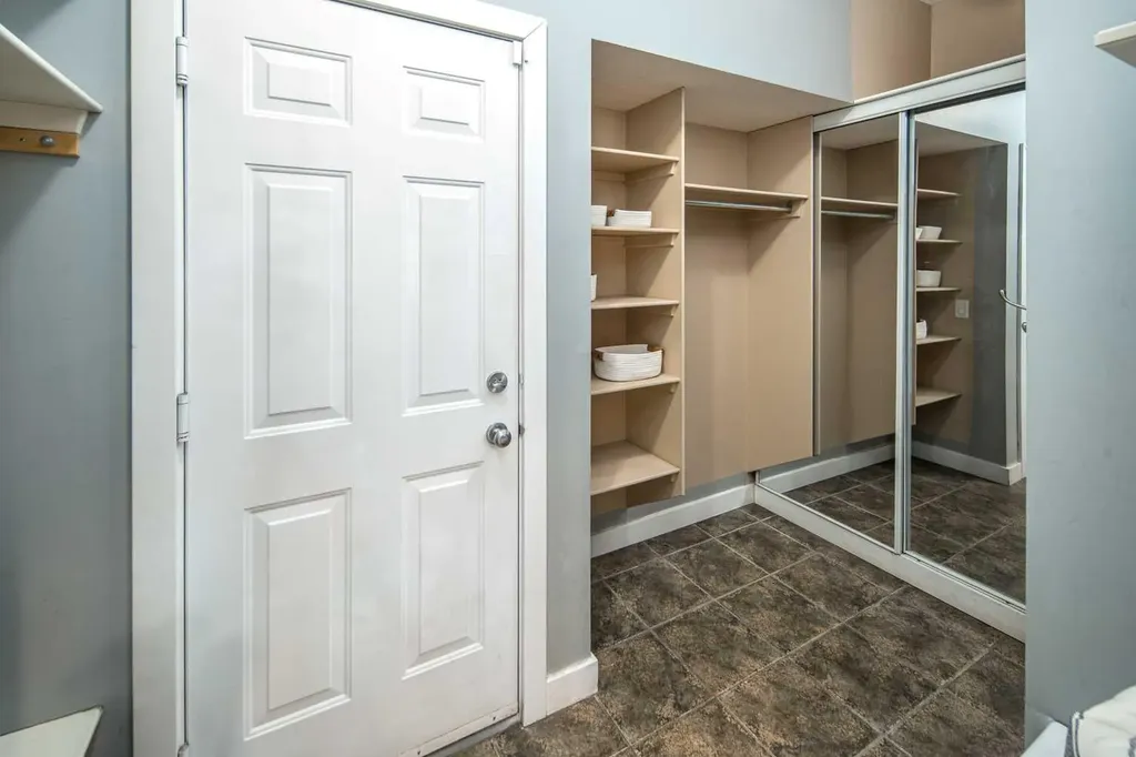 99 Evergreen Square SW Calgary AB T2Y 4W3