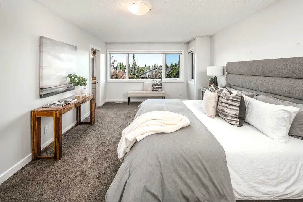 99 Evergreen Square SW Calgary AB T2Y 4W3