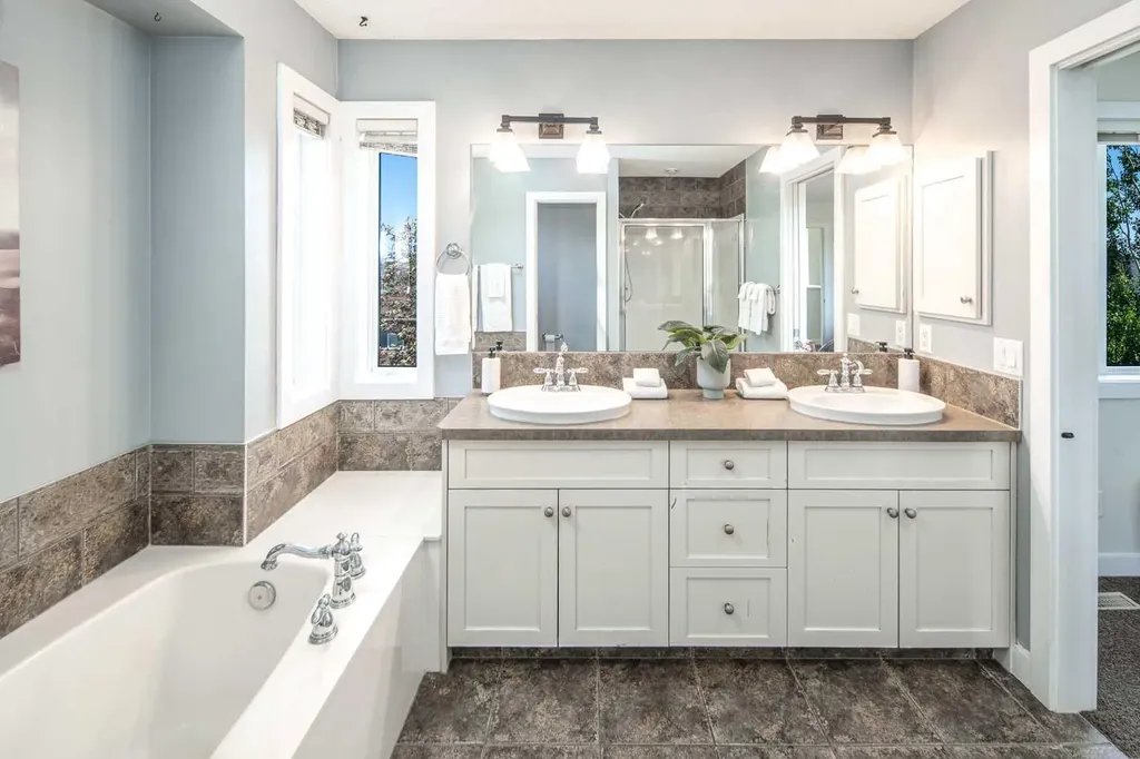 99 Evergreen Square SW Calgary AB T2Y 4W3